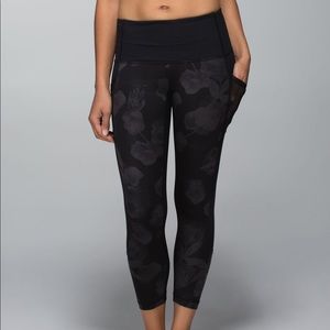 Lululemon seek the heat crop